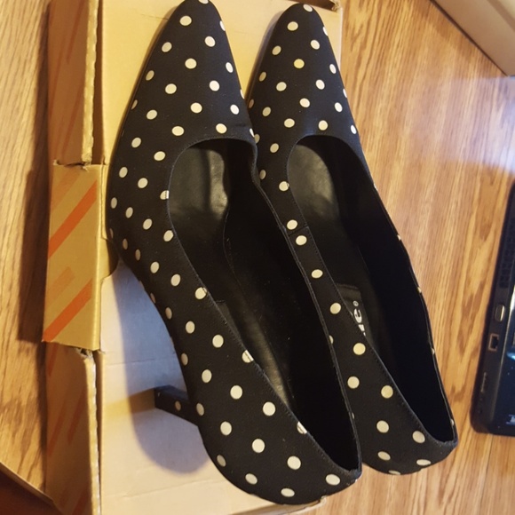 High heels - Picture 3 of 6